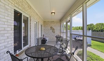 921 Hildebrand Dr, Indianapolis, IN 46217