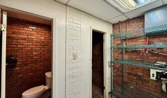 210 W Calhoun St, Bruce, MS 38915