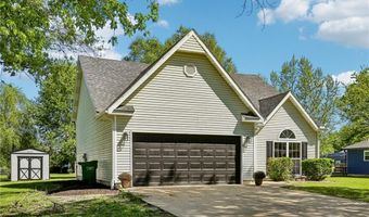204 E 8th St, Adrian, MO 64720