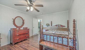 208 Catfish Landing Cir, Bonneau, SC 29431