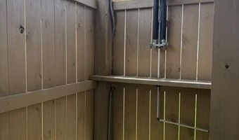 102 W Dobbs St, Atlantic Beach, NC 28512