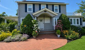 9 Ocean Ave, Amityville, NY 11701