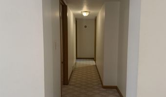530 S 5th St, Akron, IA 51001