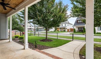 448 SW C St, Bentonville, AR 72712