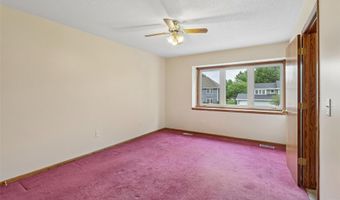 708 13th St SW, Altoona, IA 50009