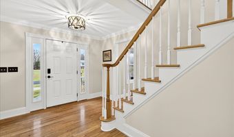 22 Emerald Ln, Bethany, CT 06524