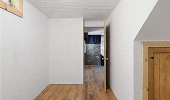 42 Charles Ave, Charlestown, RI 02813