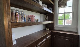 136 S Jackson St, Athens, TN 37303