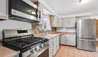 1738 South Rd, Bradford, VT 05033