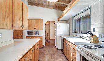 1616 SIGMA CHI Rd NE, Albuquerque, NM 87106
