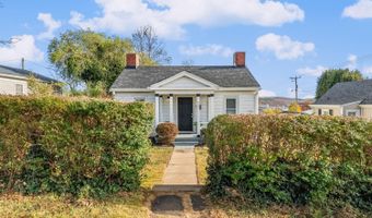 903 Park St, Altavista, VA 24517
