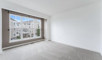 42175 CANARY GRASS Sq, Aldie, VA 20105
