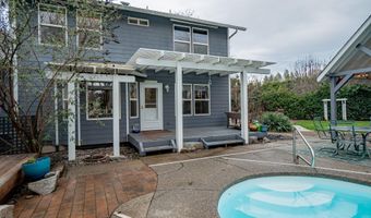 136 Lucas Ct, Eagle Point, OR 97524