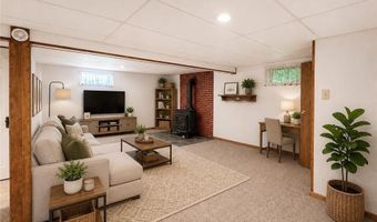 32 W Sylvan Dr, Allen, PA 18067