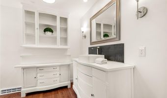 2230 Greenwood Rd, Allentown, PA 18103