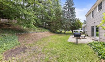 150 Idlebrook Ln, Aberdeen, NJ 07747