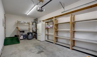 8530 Gordon Cir, Anchorage, AK 99507