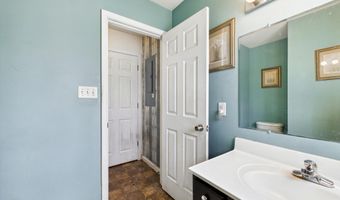 1176 W 6TH St, Laurel, DE 19956