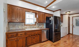 19038 Farm Road 2020, Aurora, MO 65605