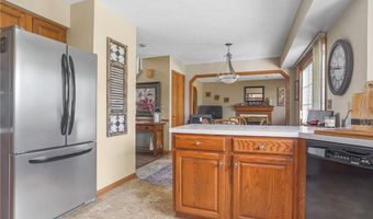 2202 Martin Crest Dr, Akron, OH 44312