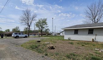 310 W 19th St, Baxter Springs, KS 66713