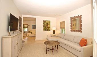 215 Coggeshall Ave, Newport, RI 02840