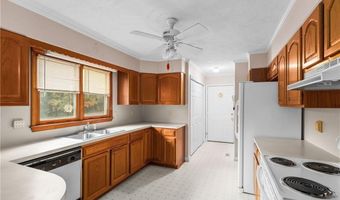 1320 Pratt Rd, Ararat, NC 27007