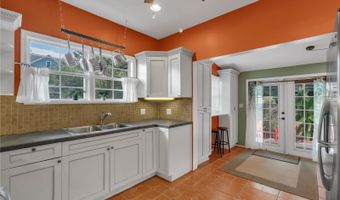 1837 ILLINOIS St, Orlando, FL 32803