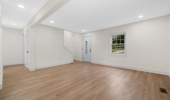 2316 FORT Dr, Alexandria, VA 22303