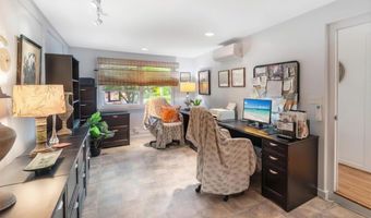 294 Awakea Rd, Kailua, HI 96734