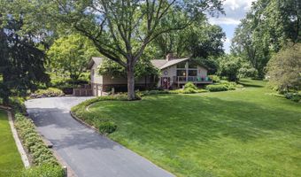 40484 Sunset Dr N, Antioch, IL 60002