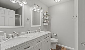 1704 Dallas St, Auburn, IN 46706
