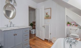 1 Pell St, Newport, RI 02840