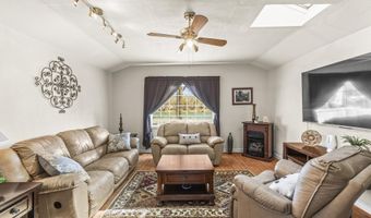 852 Lake Logan Rd, Ardmore, TN 38449