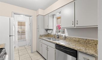 222 WINDMEADOWS St 222, Altamonte Springs, FL 32701