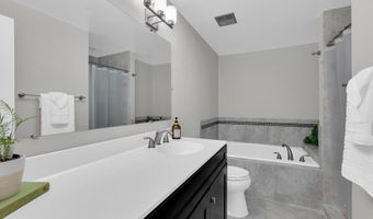 21178 WILDFLOWER Sq, Ashburn, VA 20147