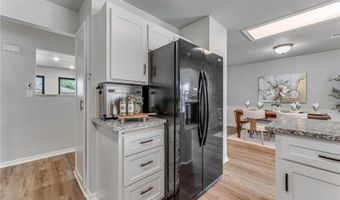 1902 SE Lawrence St, Bentonville, AR 72712