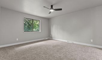 929 E NORTHWOOD Dr, Appleton, WI 54911