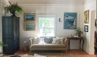 130 14th St, Apalachicola, FL 32320