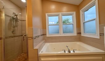 1860 Dorchester Ave, Algonquin, IL 60102
