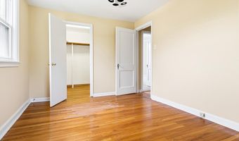 2008 PARKVIEW Ave, Abington, PA 19001