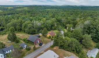 88 Harriman Hill Rd, Raymond, NH 03077