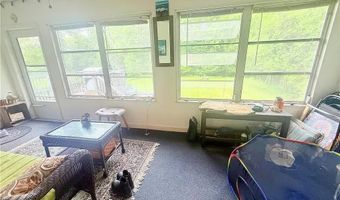 35 Brookdale St, Cumberland, RI 02864