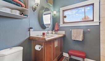 2504 VALLEY Ave, Baker City, OR 97814
