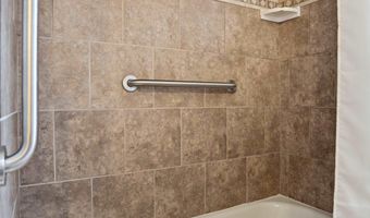 7589 Colony Dr, Algonac, MI 48001