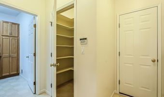 1544 Newport Creek Dr, Ann Arbor, MI 48103