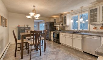 165 Oak Ridge Dr, Berlin, CT 06037