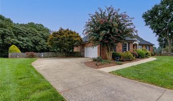 154 Suntree Dr, Advance, NC 27006