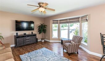 1915 Fox Pointe Dr, Arnold, MO 63010