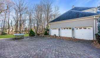 26 Bruns Rd, Allenhurst, NJ 07711